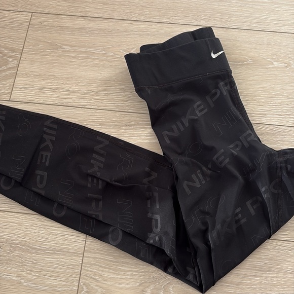 Nike Dry-Fit Logo Leggings - Picture 2 of 3